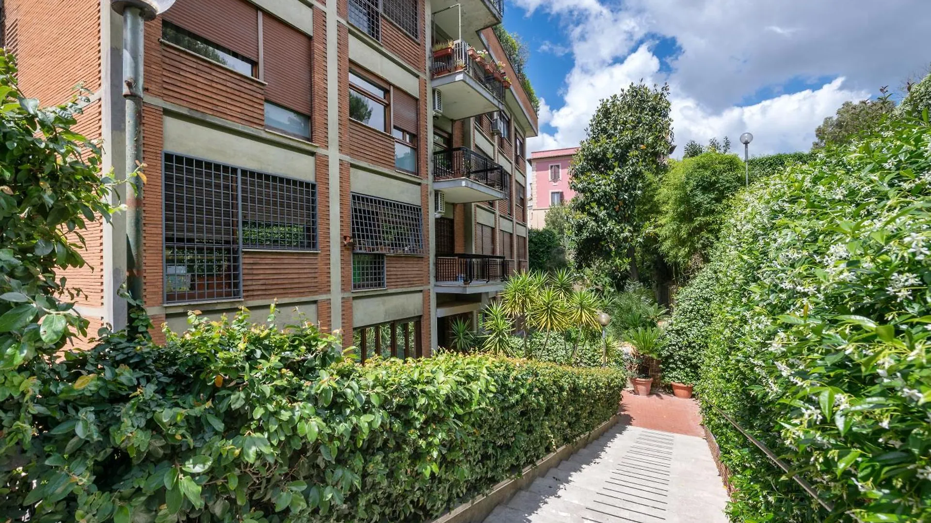 Apartment Roman Dream II