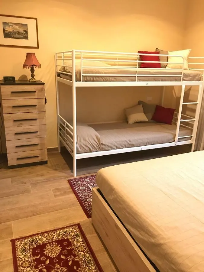 Apartment Roman Dream II